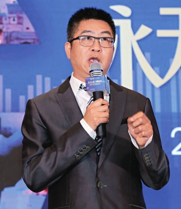 聚焦热点:今年中国最大黄金杀猪盘老板跑路卷走41亿潜匿美利坚!