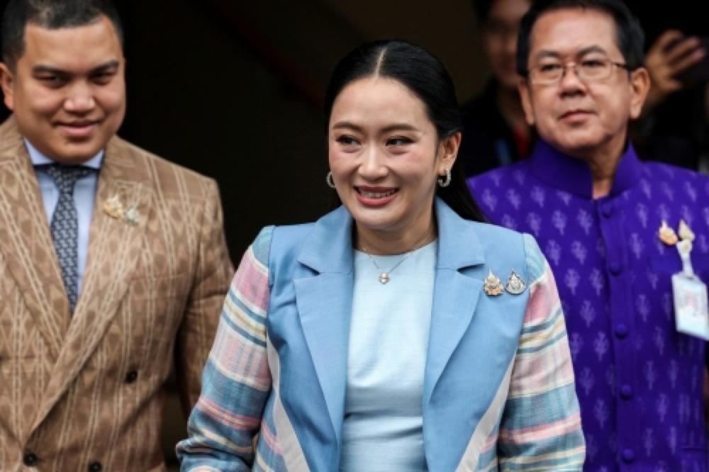 热点新闻：泰国展开调查佩通坦，或寻求国际刑警通缉洪森！